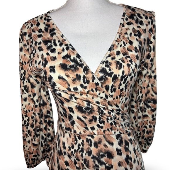 Ninexis Leopard Print Wrap Dress – Size M NWT - Picture 3 of 5